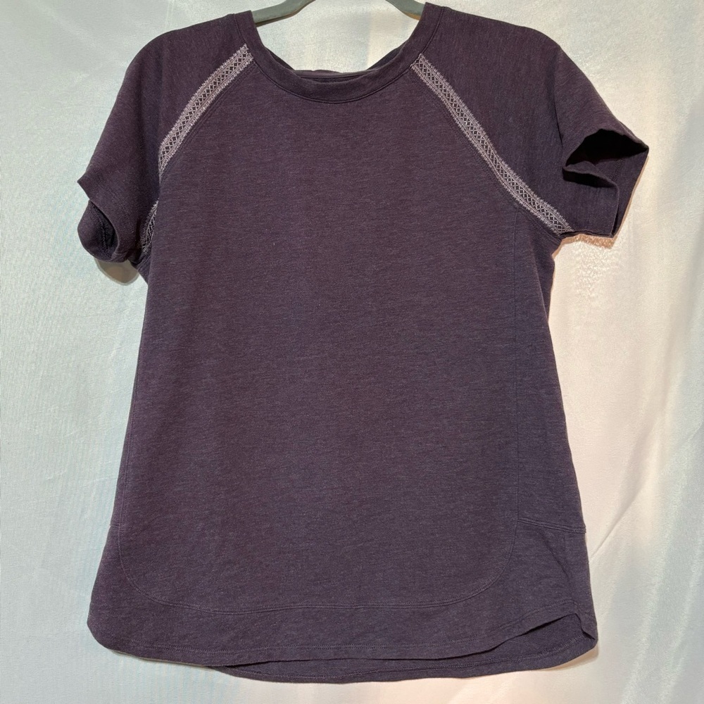ST John’s Bay Active Short Sleeve Shirt Size M
